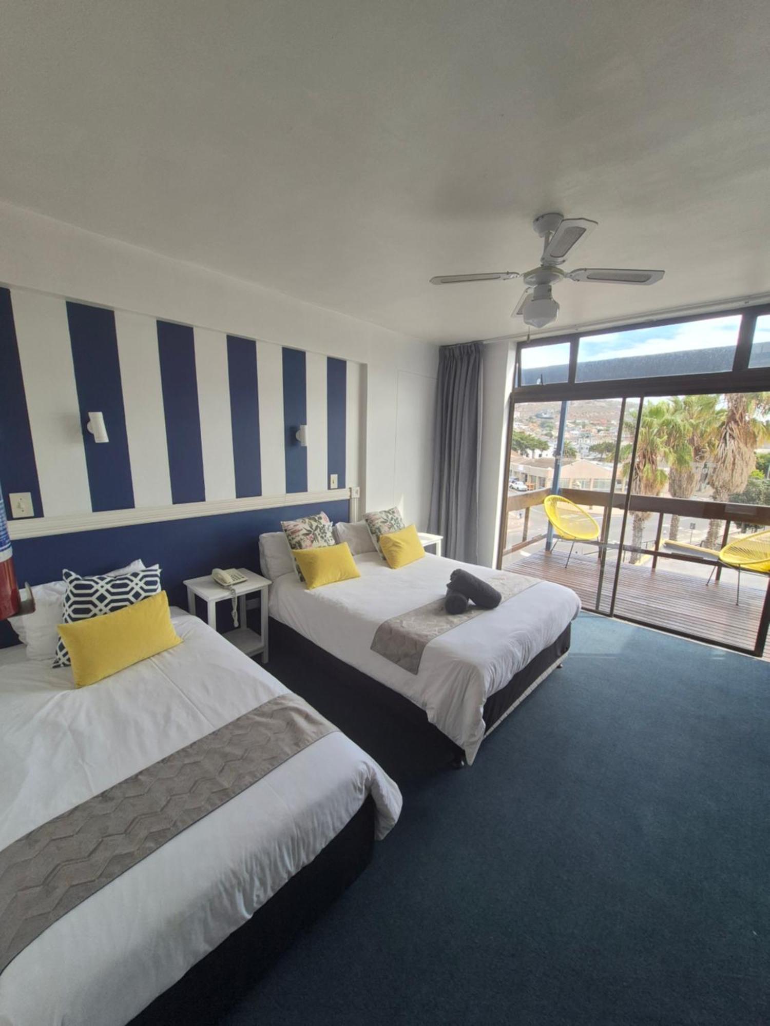 Hoedjiesbaai Hotel Saldanha Bay Екстер'єр фото